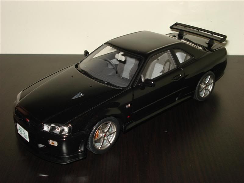 Upgrades: Nissan Skyline GT-R R34 Nismo Z-Tune - black Upgrades: Nissan Skyline GT-R R34 Nismo Z-Tune - black